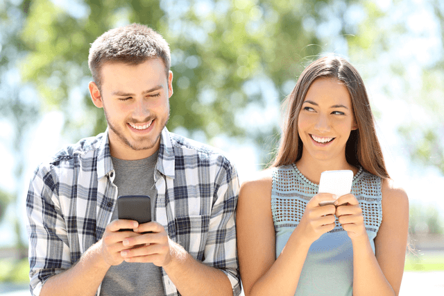 a couple texting each other